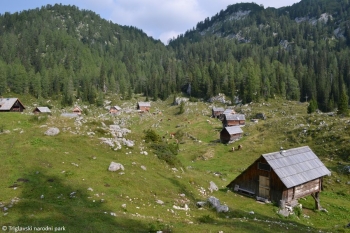 Z mladimi po vrhovih in planinah pod Triglavom